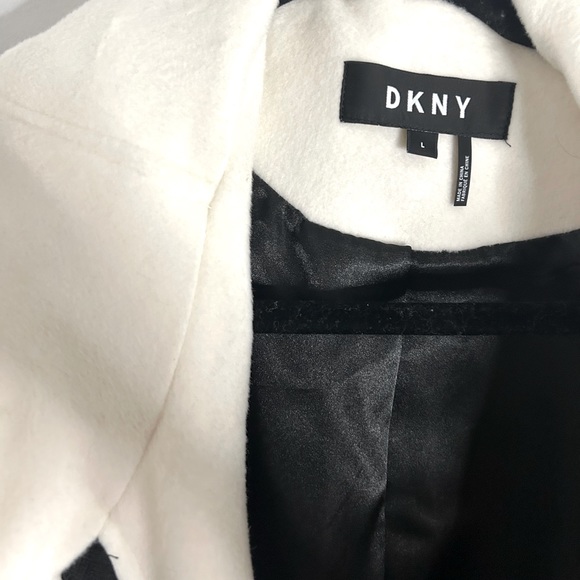 White & black DKNY coat! Never worn - Picture 2 of 5